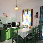 Διαμέρισμα Nikos Seaside *