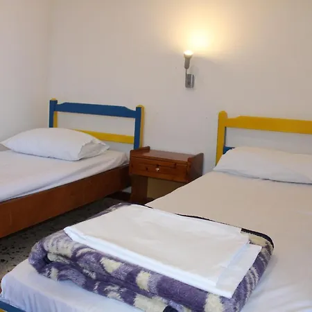 Nikos Seaside Apartament